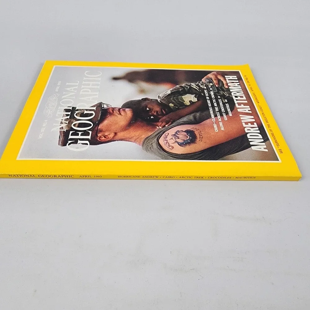 National Geographic Magazine April 1993 ‎ No Insert
